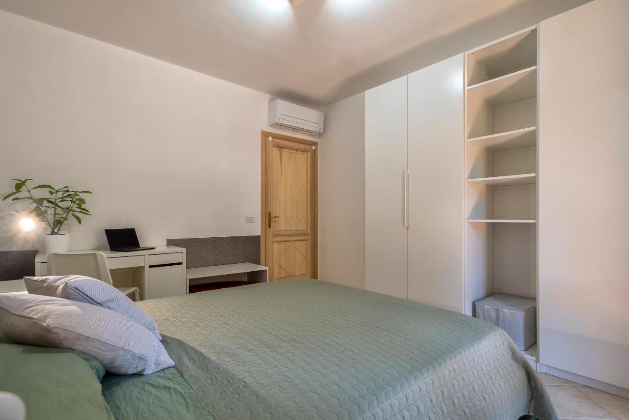House Of Lens Appartement Golfo Aranci Buitenkant foto