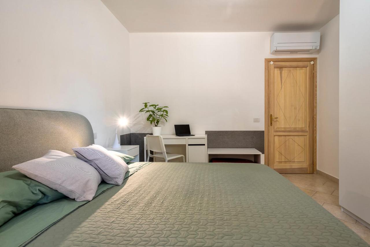 House Of Lens Appartement Golfo Aranci Buitenkant foto