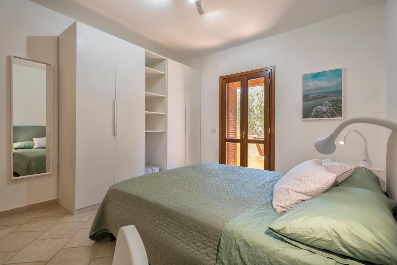 House Of Lens Appartement Golfo Aranci Buitenkant foto