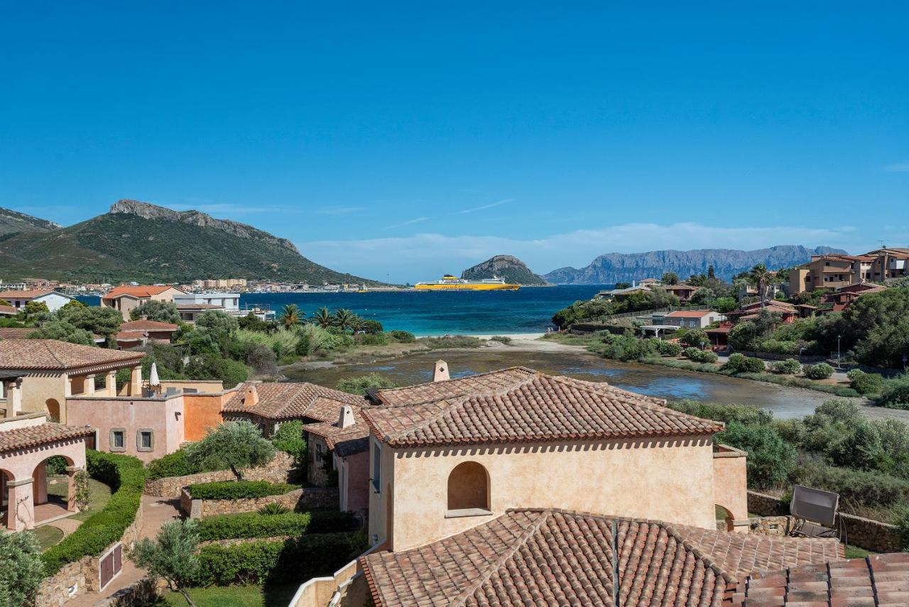House Of Lens Appartement Golfo Aranci Buitenkant foto